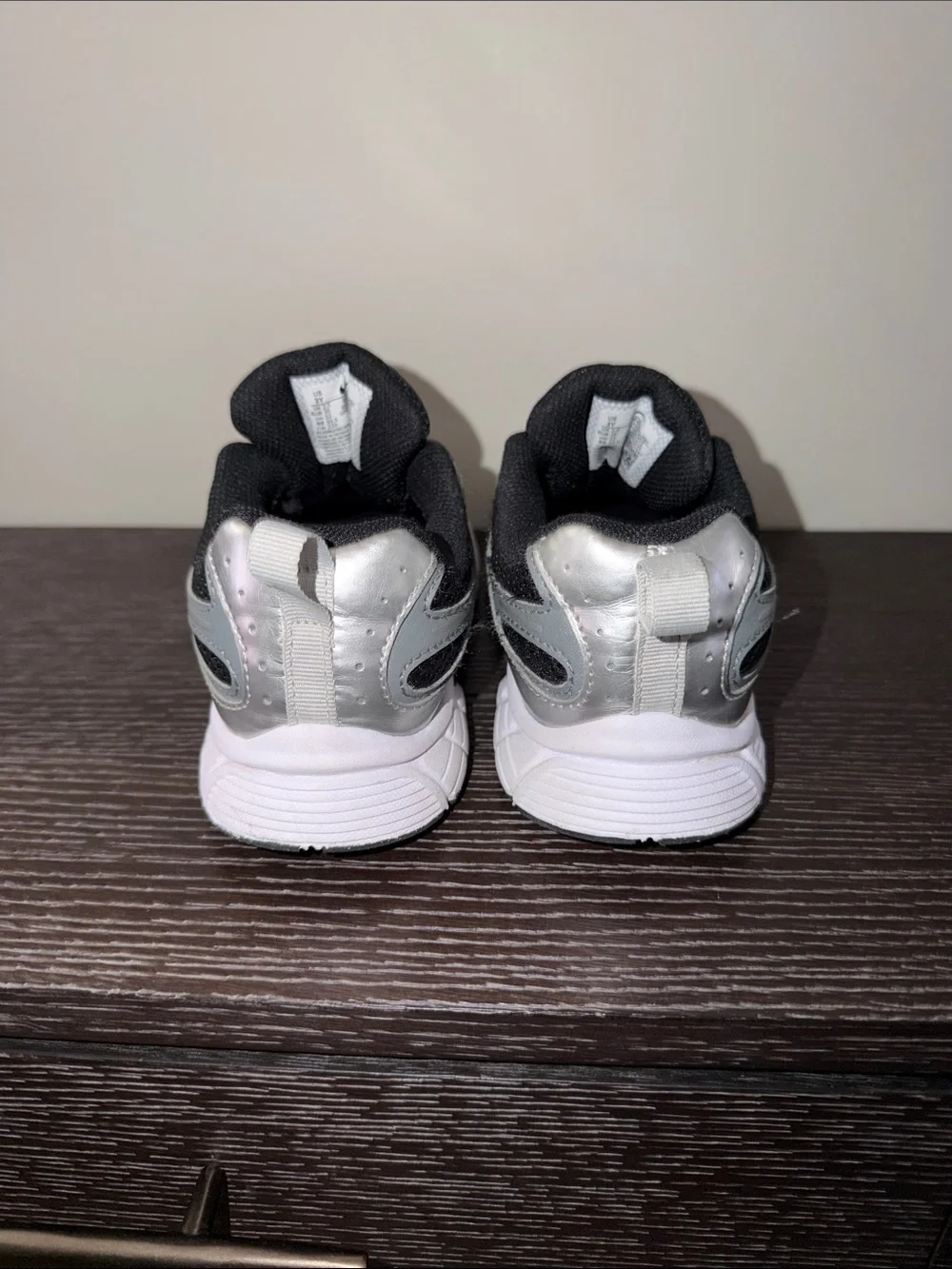 Nike V5 RNR Little kids 3Y
